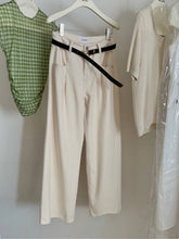 Load image into Gallery viewer, Annika Pants with belt
